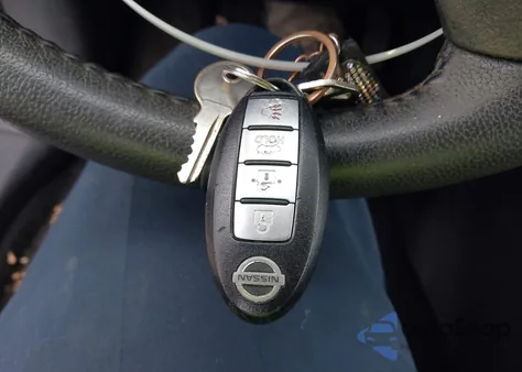 2017 Nissan Sentra Sv z USA, uszkodzony, nr VIN 3N1AB7AP2HY333646